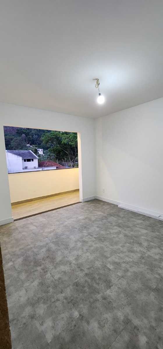 Casa à venda com 5 quartos, 400m² - Foto 9