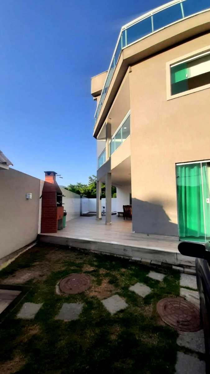 Casa à venda com 3 quartos, 300m² - Foto 15