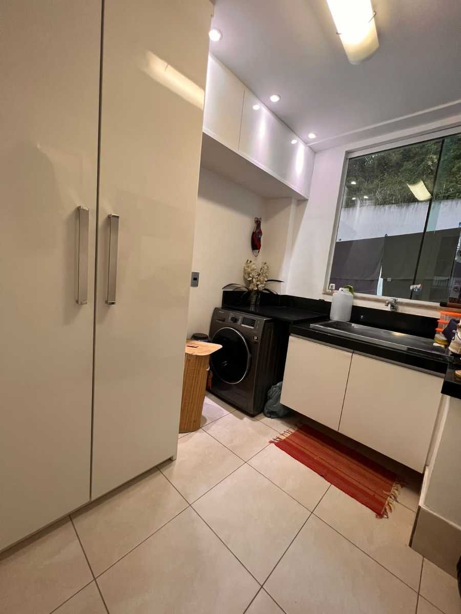 Casa à venda com 4 quartos, 350m² - Foto 21