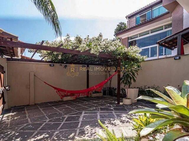 #Real358 - Casa para Venda em Rio de Janeiro - RJ