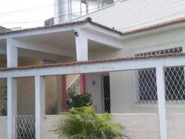 #Real697 - Casa Duplex para Venda em Rio de Janeiro - RJ