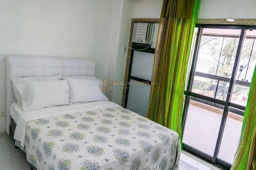 Apartamento para alugar com 3 quartos, 180m² - Foto 16