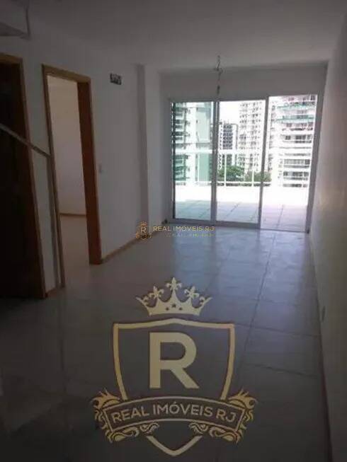 Cobertura para alugar com 2 quartos, 136m² - Foto 2