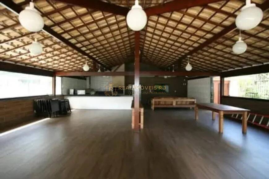 Cobertura para alugar com 4 quartos, 200m² - Foto 12