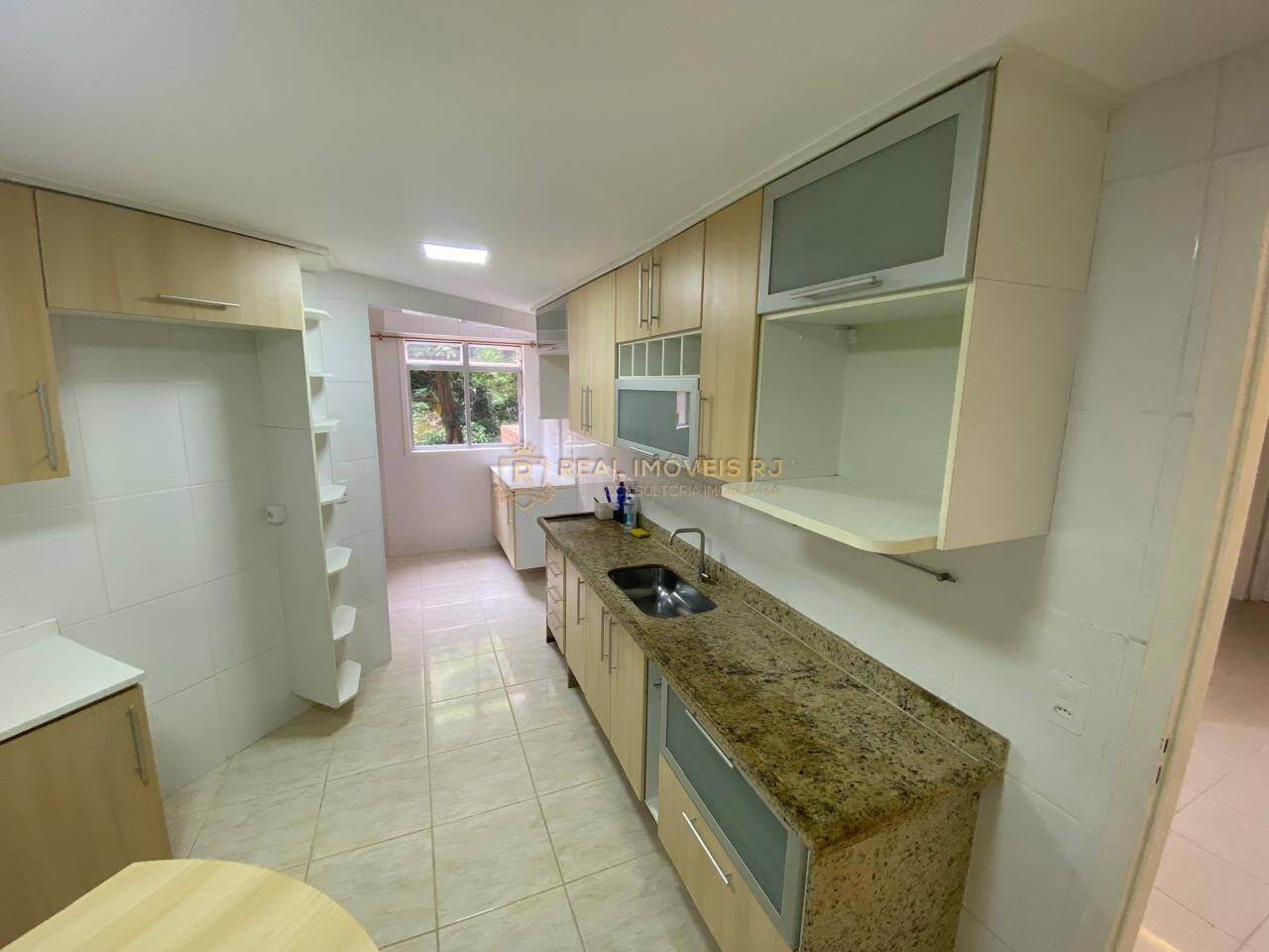 Apartamento à venda com 2 quartos, 76m² - Foto 12