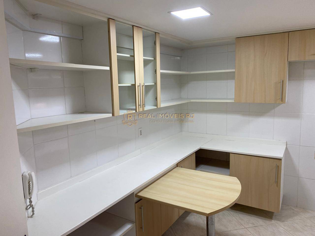 Apartamento à venda com 2 quartos, 76m² - Foto 14