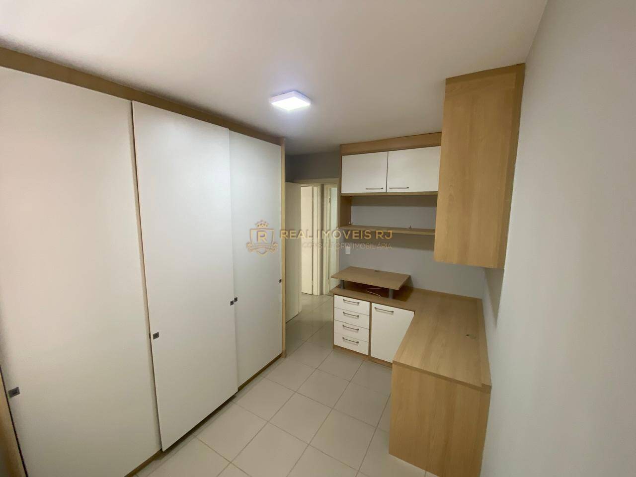 Apartamento à venda com 2 quartos, 76m² - Foto 17