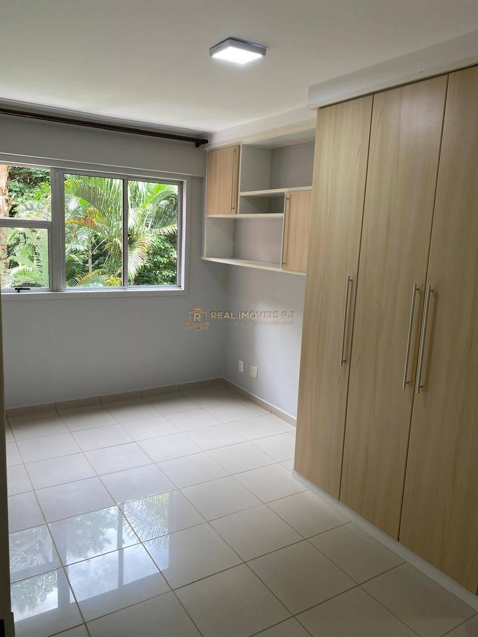 Apartamento à venda com 2 quartos, 76m² - Foto 19