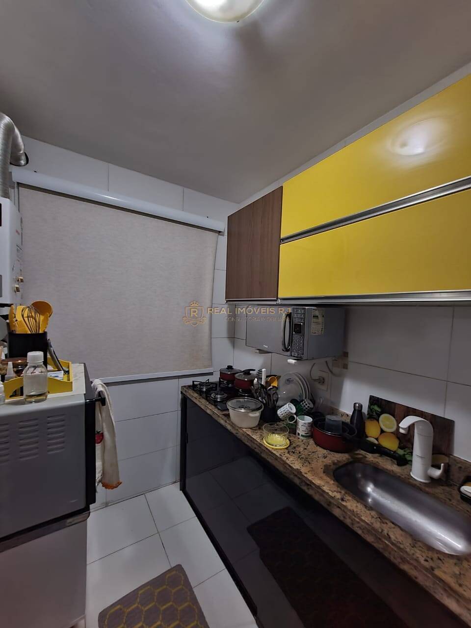 Casa à venda com 2 quartos, 70m² - Foto 4