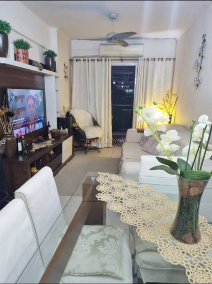 Apartamento à venda com 2 quartos, 78m² - Foto 3