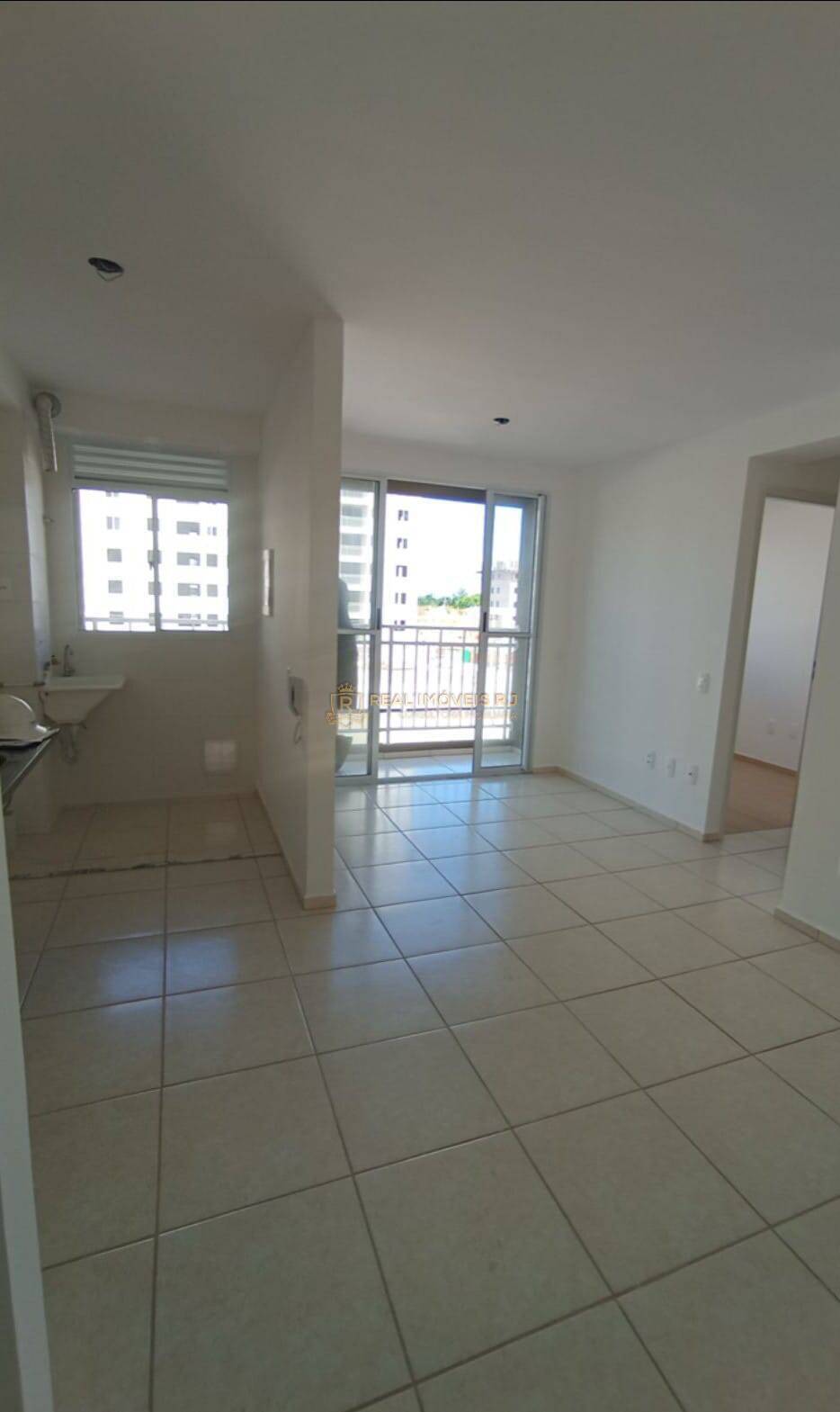 Apartamento à venda com 2 quartos, 48m² - Foto 2