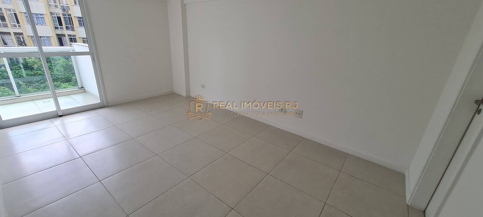 Apartamento à venda com 3 quartos, 97m² - Foto 12