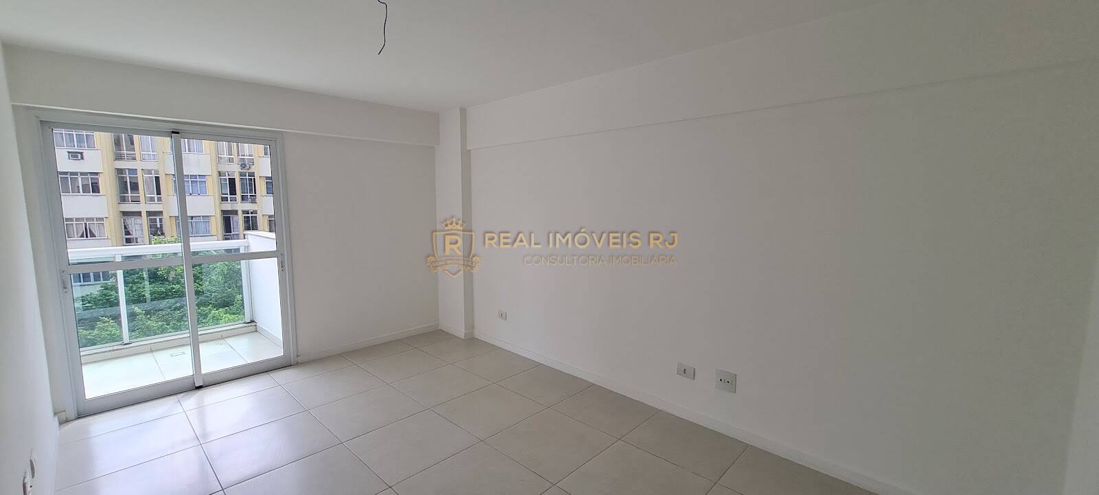 Apartamento à venda com 3 quartos, 97m² - Foto 11