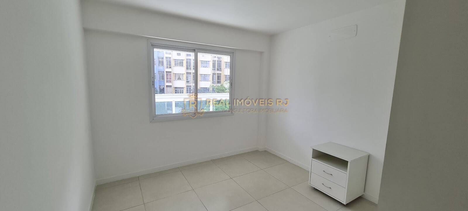 Apartamento à venda com 3 quartos, 94m² - Foto 7