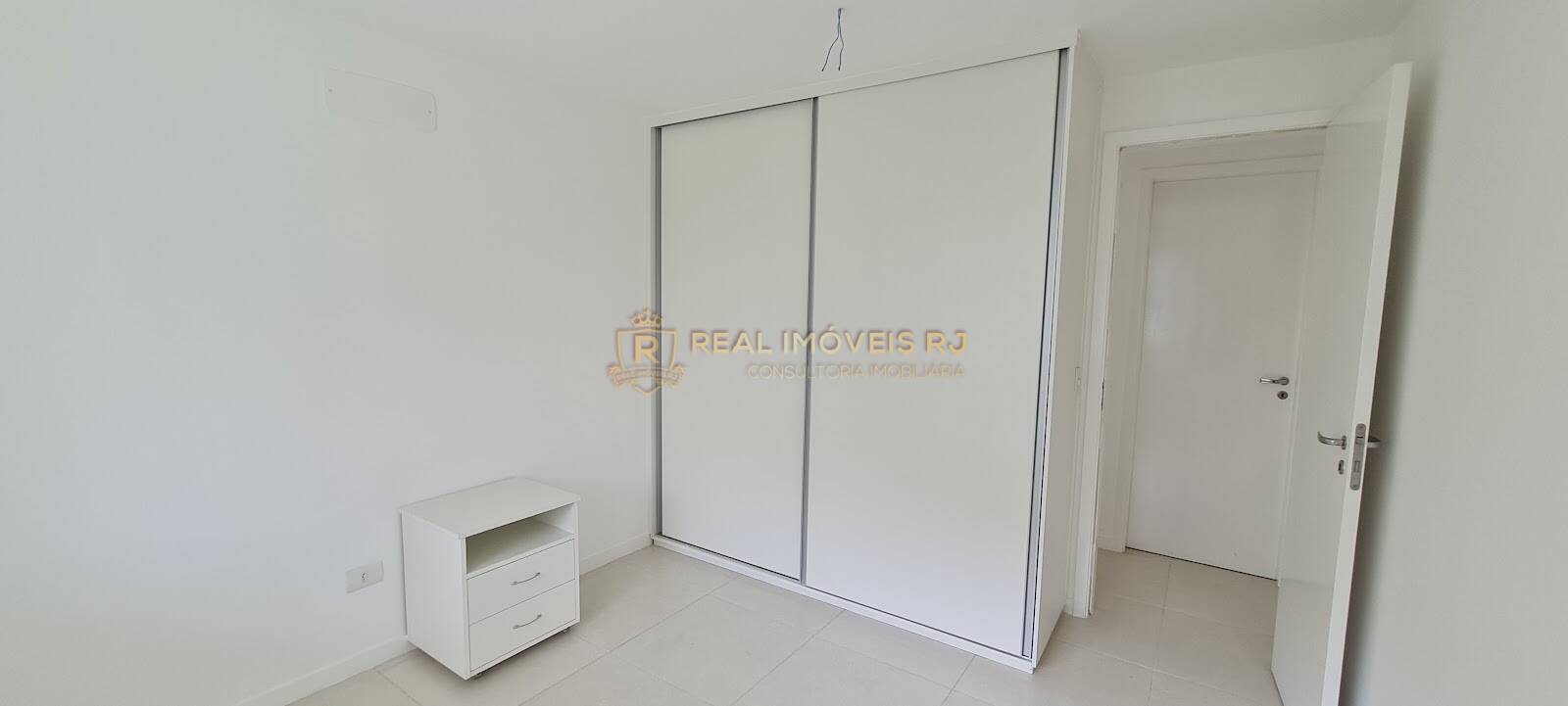 Apartamento à venda com 3 quartos, 94m² - Foto 8