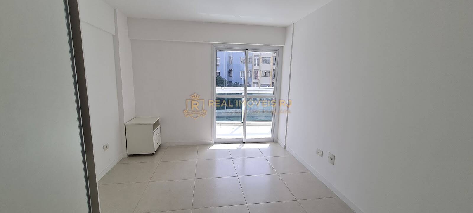 Apartamento à venda com 3 quartos, 94m² - Foto 13