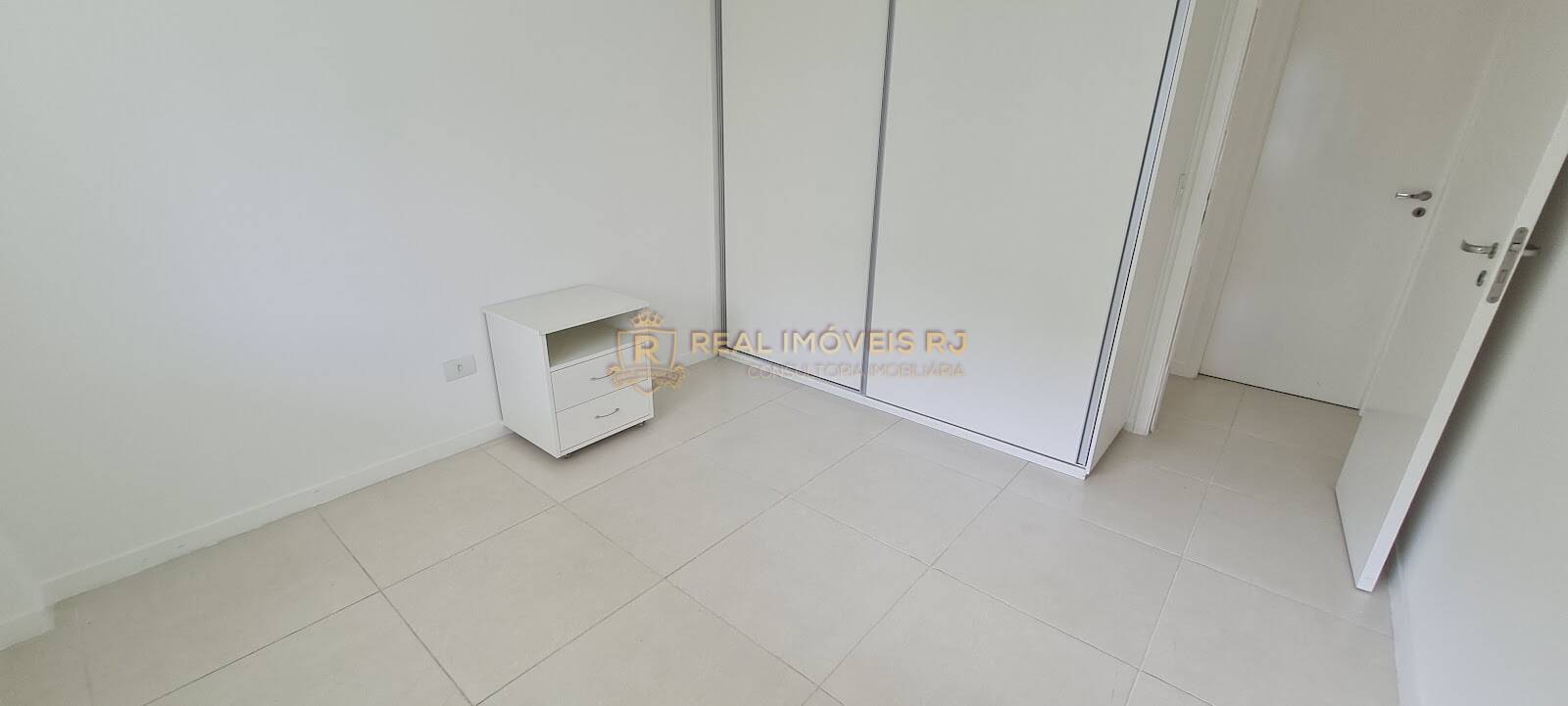 Apartamento à venda com 3 quartos, 94m² - Foto 9