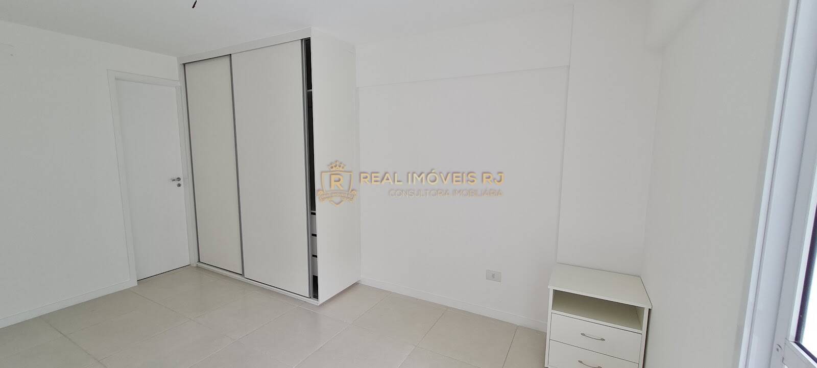 Apartamento à venda com 3 quartos, 94m² - Foto 11