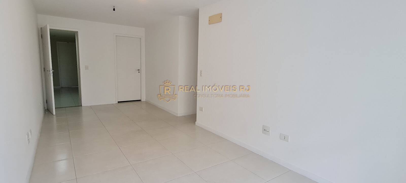 Apartamento à venda com 3 quartos, 94m² - Foto 4