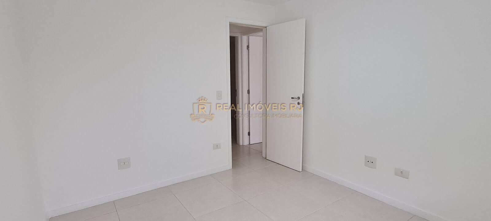 Apartamento à venda com 3 quartos, 94m² - Foto 7