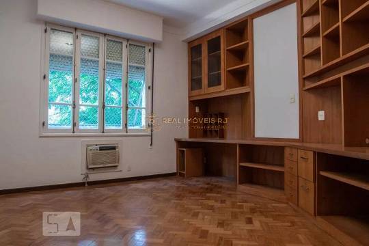 Apartamento à venda com 4 quartos, 220m² - Foto 3