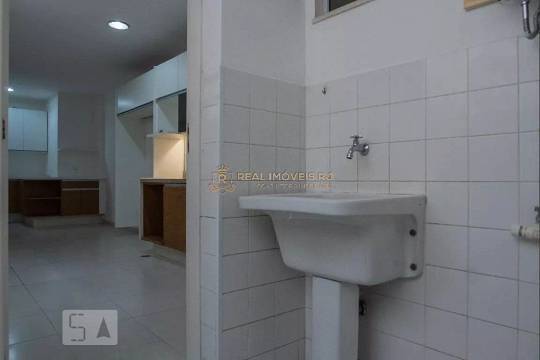 Apartamento à venda com 4 quartos, 220m² - Foto 7