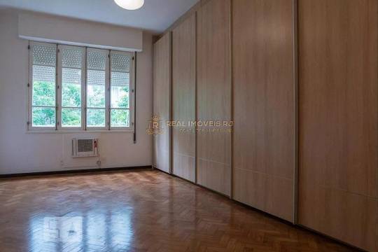 Apartamento à venda com 4 quartos, 220m² - Foto 8