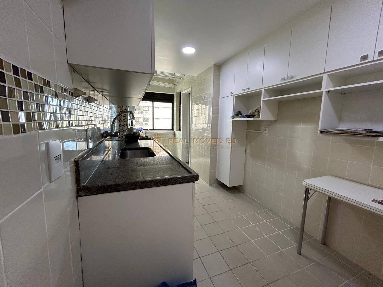 Apartamento à venda com 3 quartos, 101m² - Foto 16