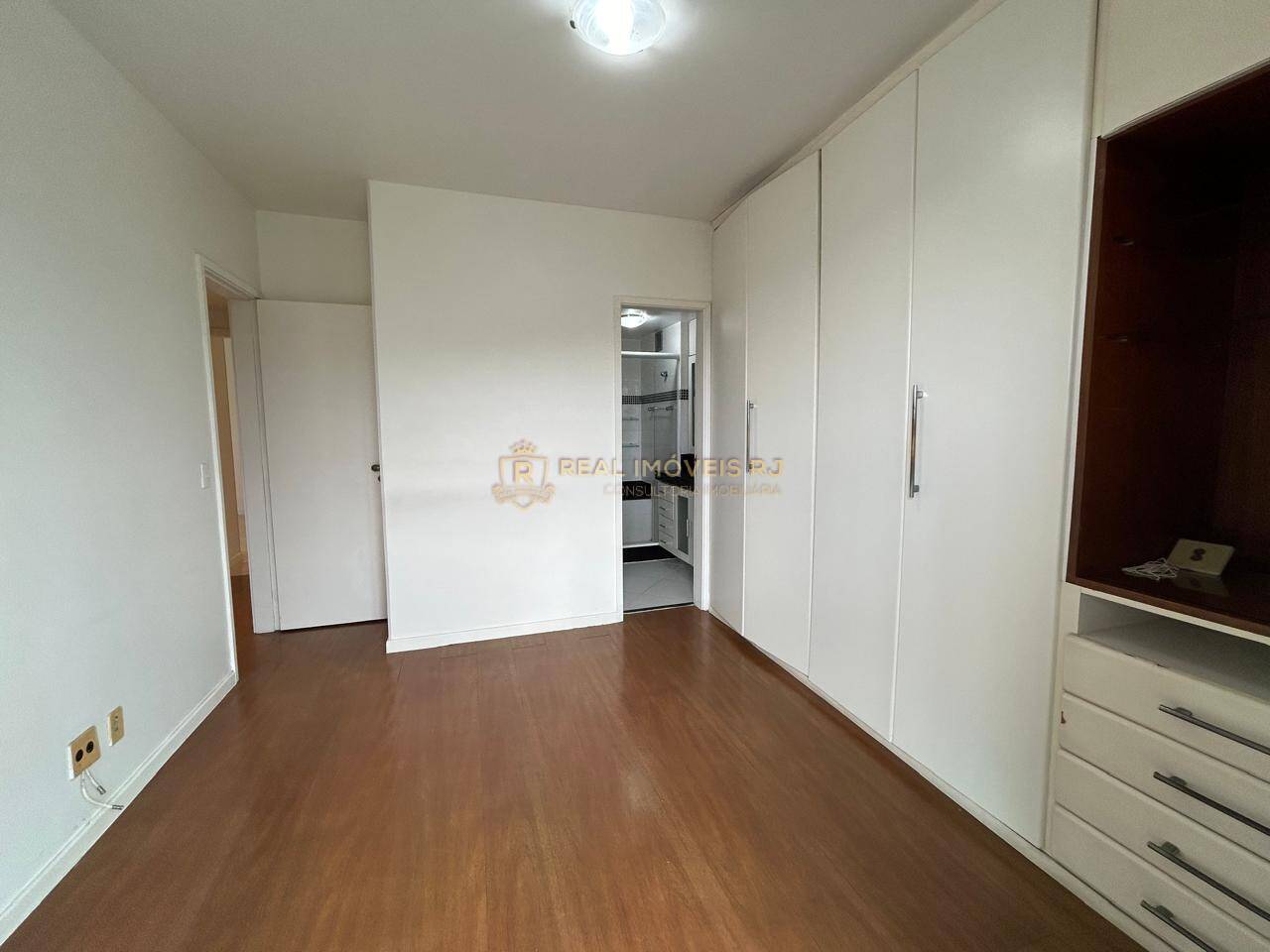 Apartamento à venda com 3 quartos, 101m² - Foto 20