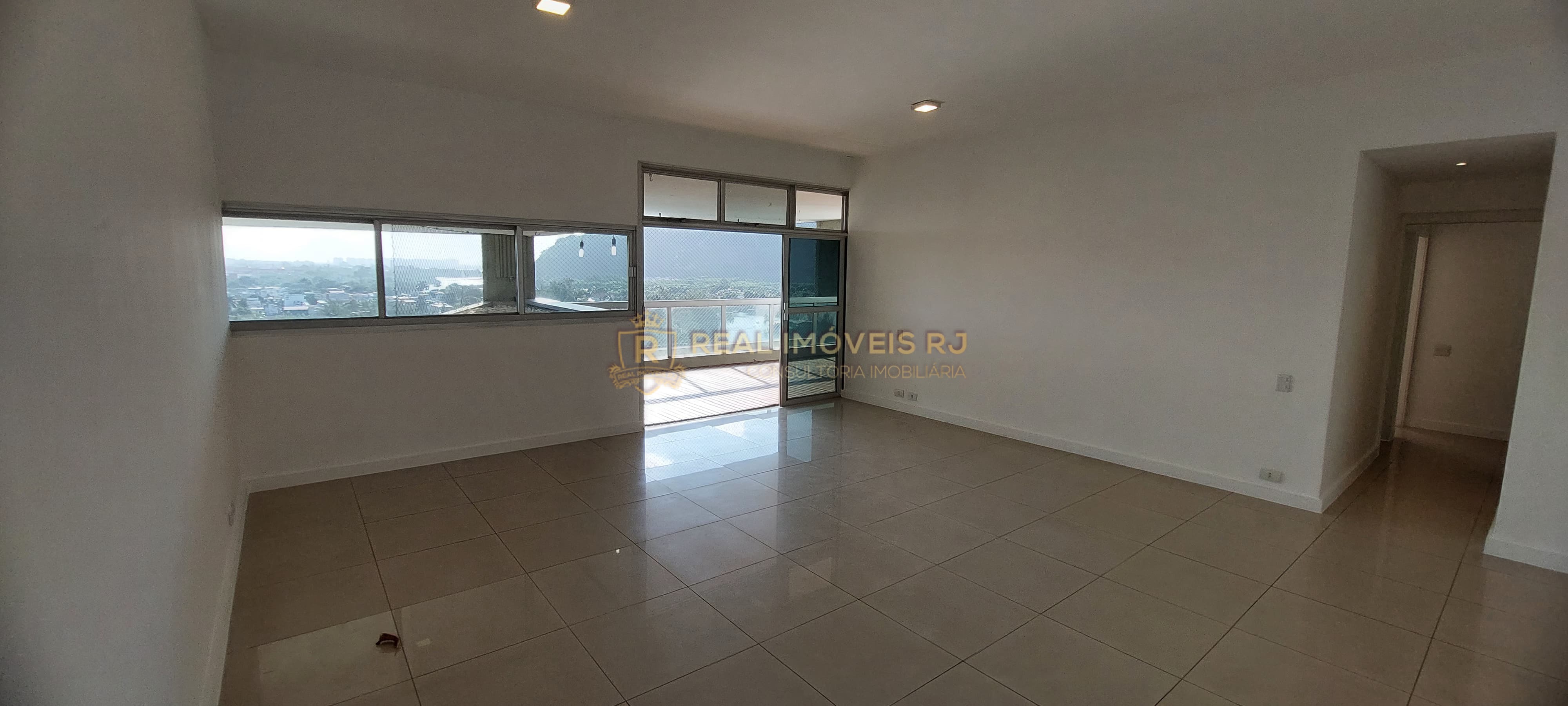 Apartamento à venda com 4 quartos, 200m² - Foto 6