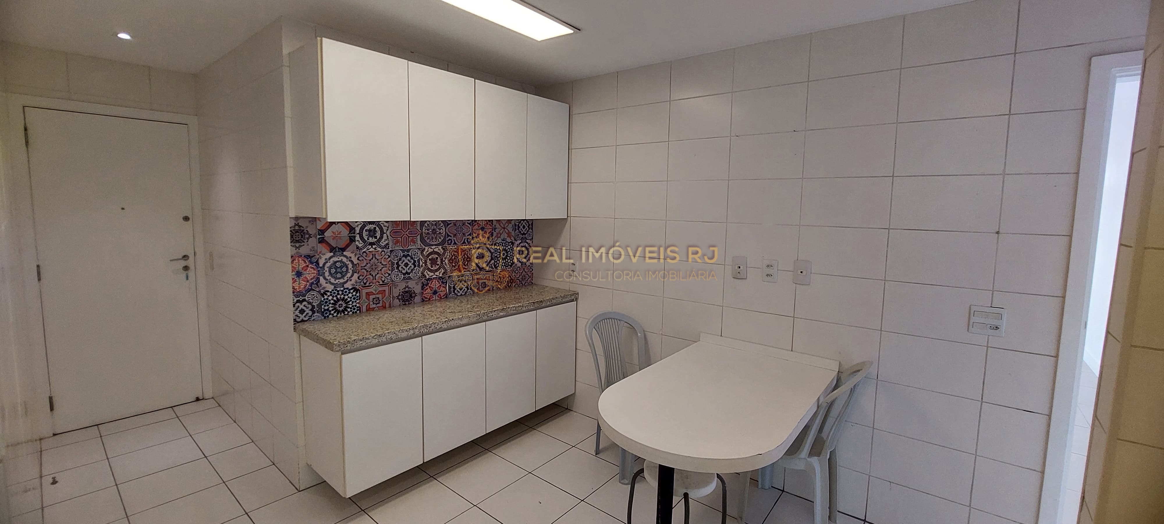 Apartamento à venda com 4 quartos, 200m² - Foto 10