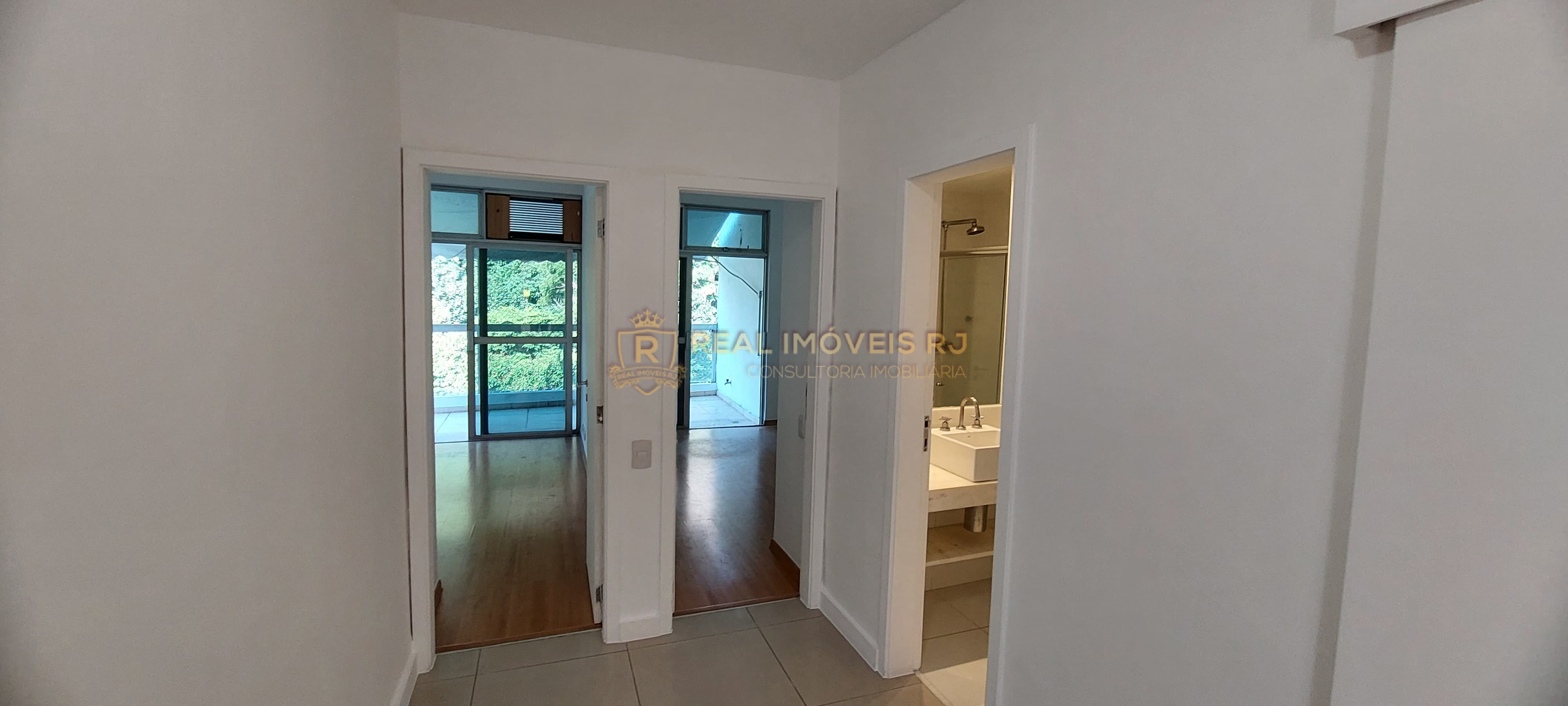 Apartamento à venda com 4 quartos, 200m² - Foto 15