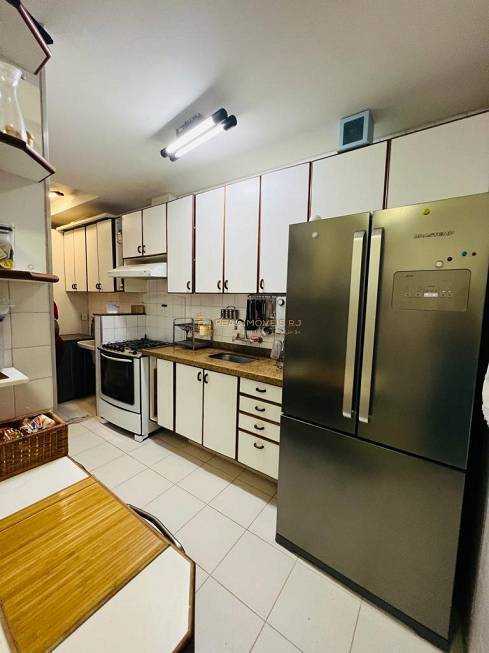 Apartamento à venda com 3 quartos, 91m² - Foto 3