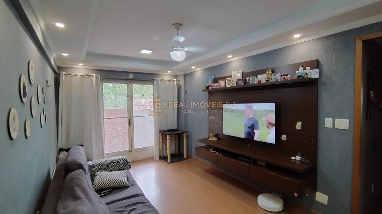 Apartamento à venda com 4 quartos, 150m² - Foto 2