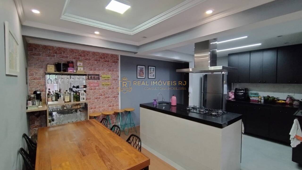 Apartamento à venda com 4 quartos, 150m² - Foto 4