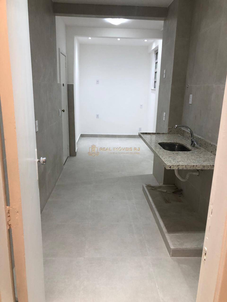 Apartamento à venda com 2 quartos, 72m² - Foto 10