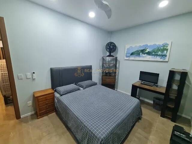 Apartamento à venda com 2 quartos, 100m² - Foto 13