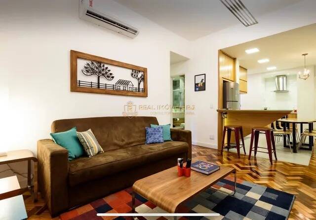 Apartamento à venda com 3 quartos, 91m² - Foto 1