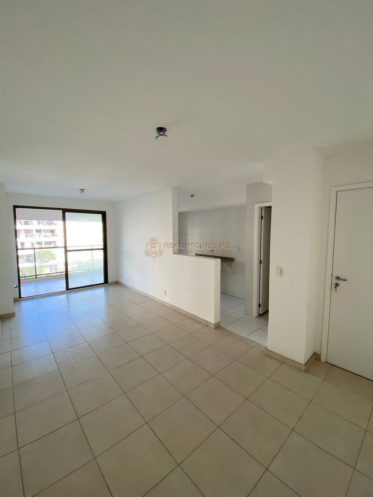 Apartamento à venda com 3 quartos, 86m² - Foto 9