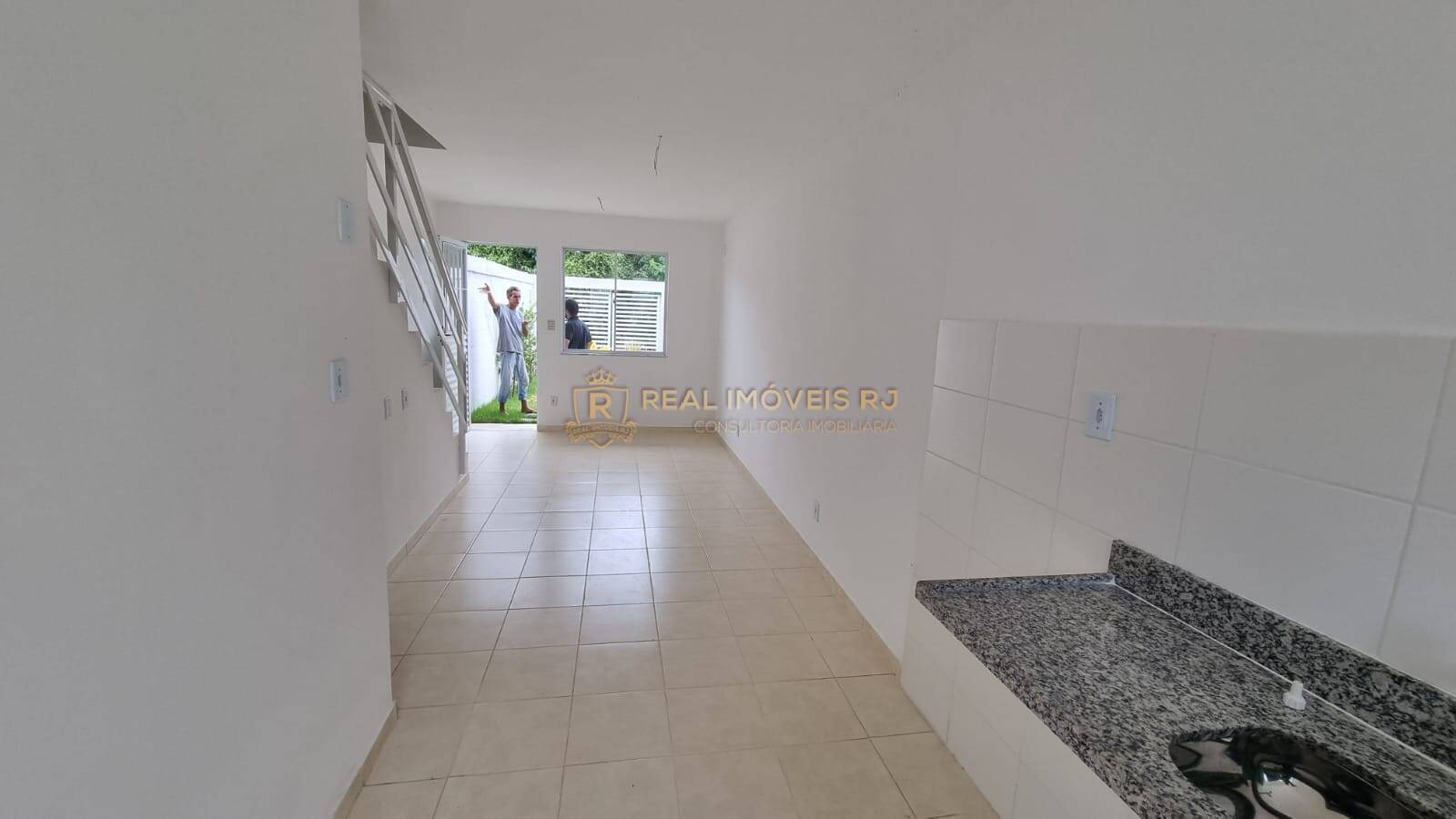 Casa à venda com 2 quartos, 65m² - Foto 8