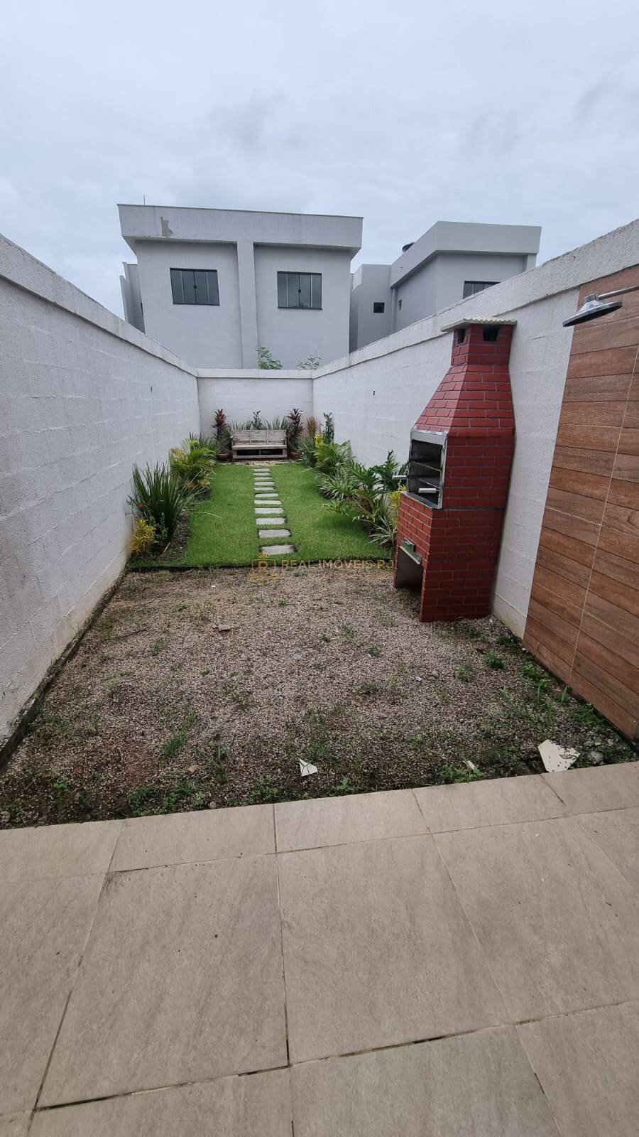 Casa à venda com 2 quartos, 65m² - Foto 6