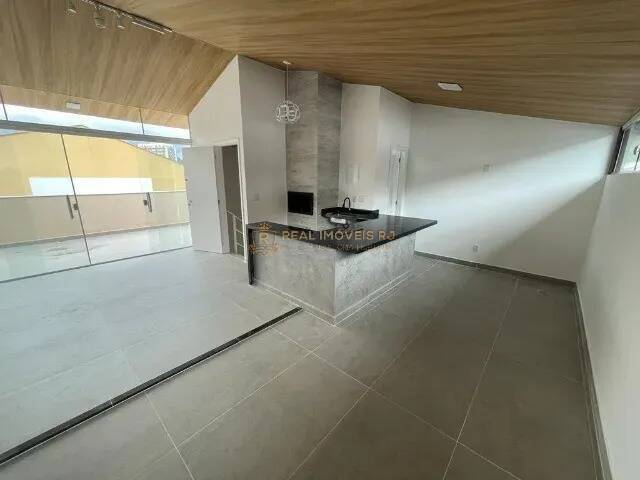 Casa à venda com 5 quartos, 226m² - Foto 15