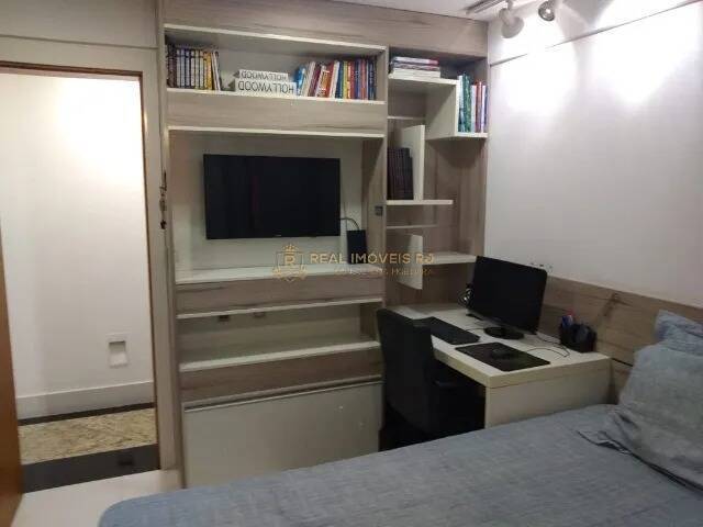 Cobertura à venda com 4 quartos, 300m² - Foto 6