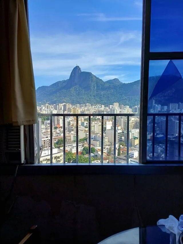 Apartamento à venda com 3 quartos, 100m² - Foto 3