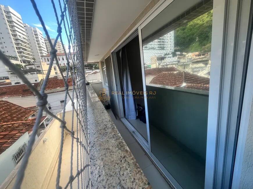 Apartamento à venda com 2 quartos, 81m² - Foto 2