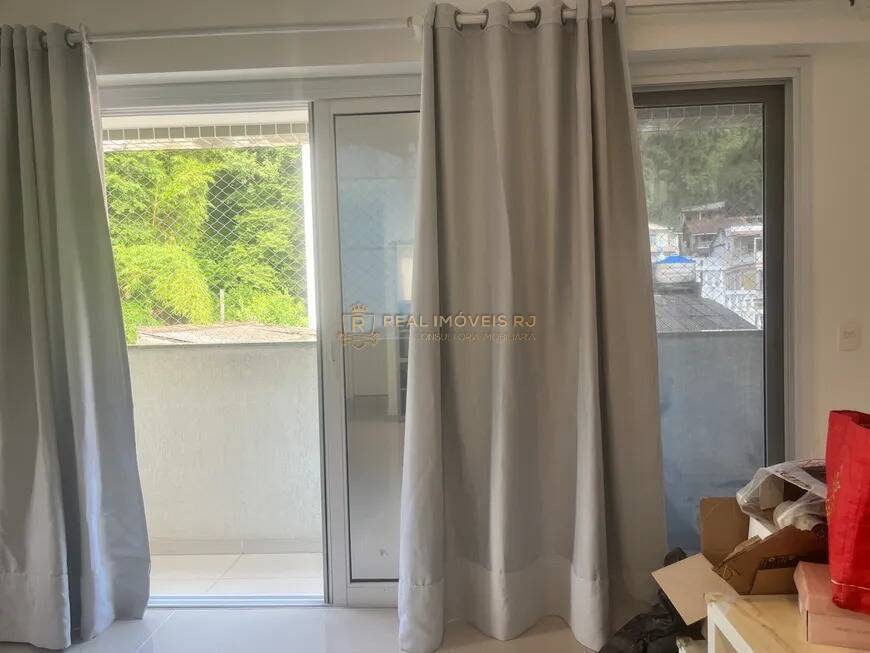 Apartamento à venda com 2 quartos, 81m² - Foto 3