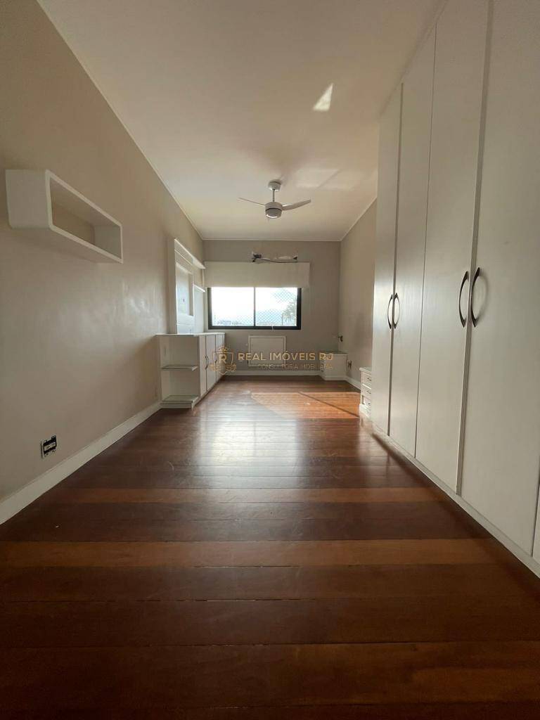 Apartamento à venda com 4 quartos, 210m² - Foto 5