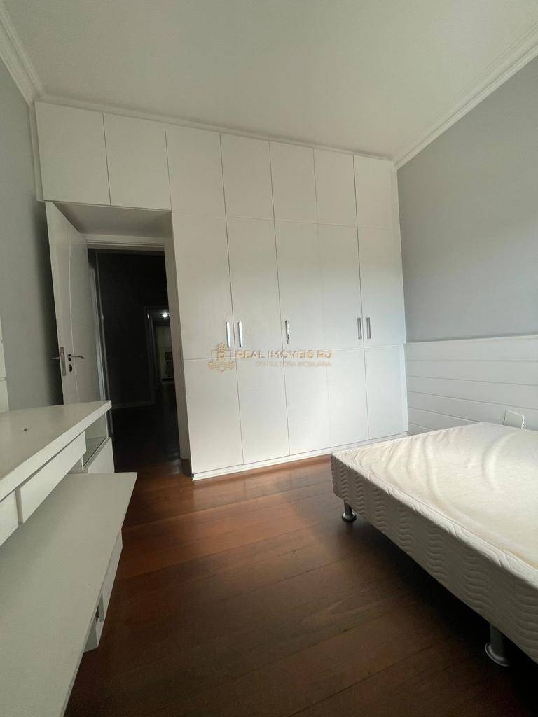 Apartamento à venda com 4 quartos, 210m² - Foto 14