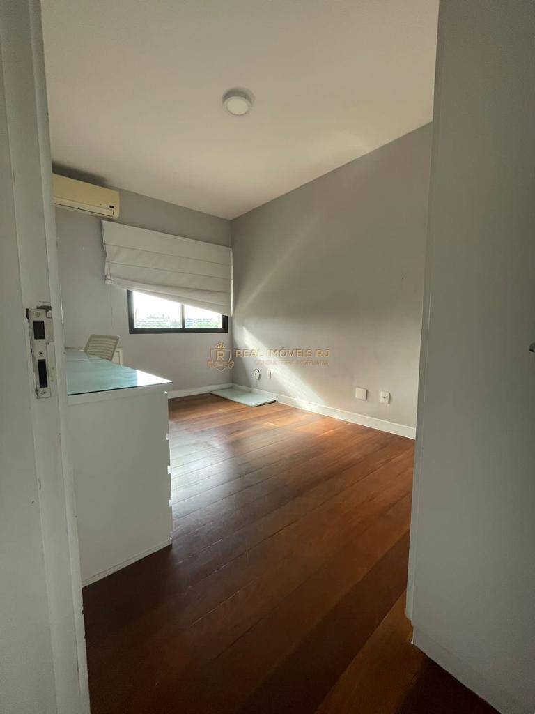 Apartamento à venda com 4 quartos, 210m² - Foto 20