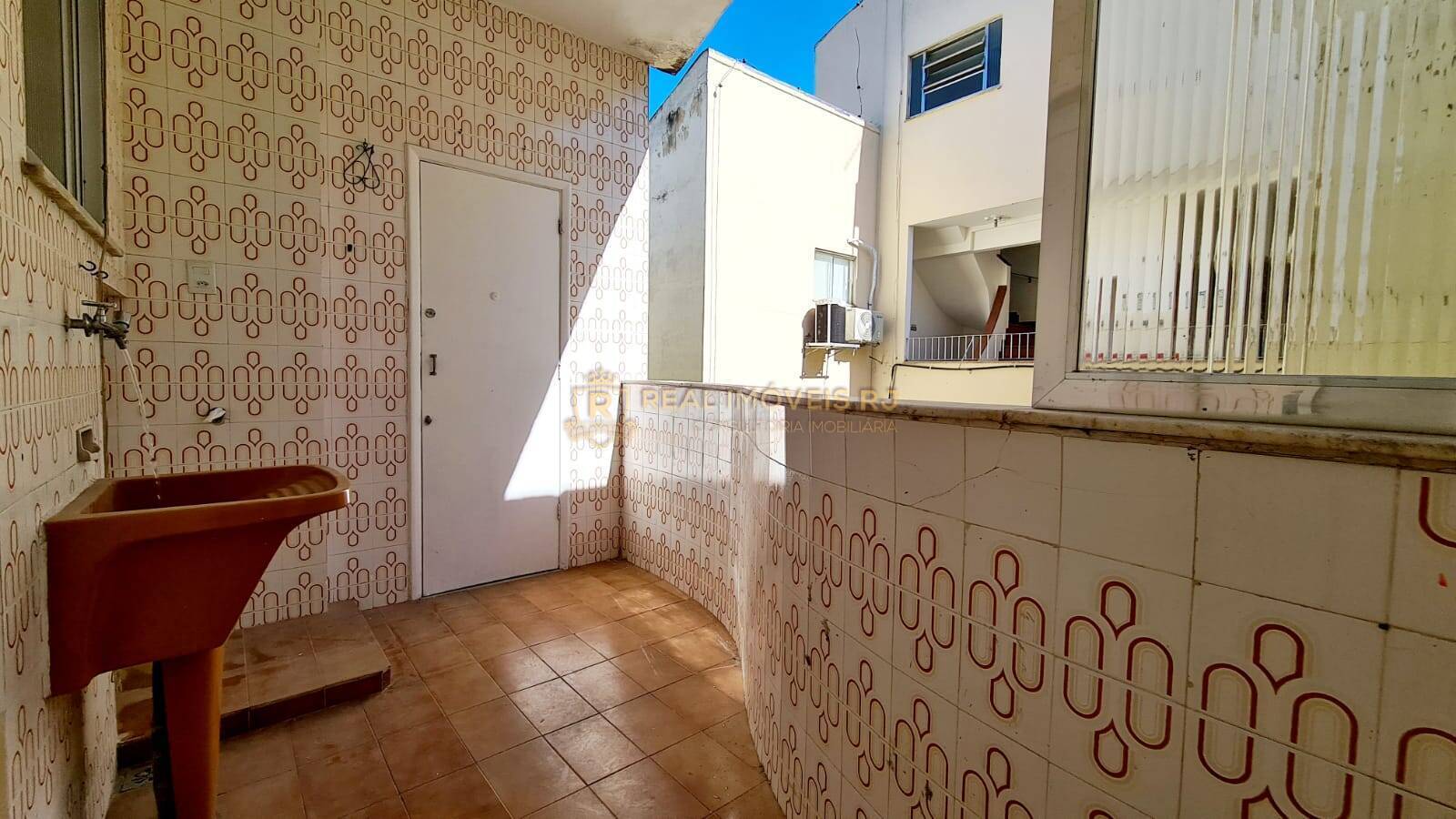 Apartamento à venda com 3 quartos, 100m² - Foto 9